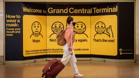 Dân phương Tây “tức giận” trước những hạn chế Covid-19 mới của chính phủ