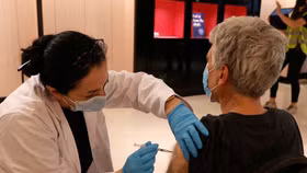 6 loại vaccine được công bố là hiệu quả và an toàn khi tiêm tăng cường