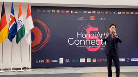 Triển lãm nghệ thuật quốc tế Ha noi Art Connecting