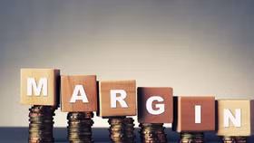 HoSE cắt margin hai “ông lớn” Vietnam Airlines và Petrolimex