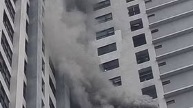 Cháy căn hộ tầng 22 chung cư Goldmark City