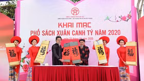 Chính thức khai mạc Phố sách Xuân Canh Tý 2020 mừng Đảng, mừng xuân
