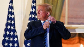 TT Mỹ Donald Trump: Nhiễm covid -19 là một “phước lành từ Chúa”