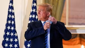 TT Mỹ Donald Trump: Nhiễm covid -19 là một “phước lành từ Chúa”