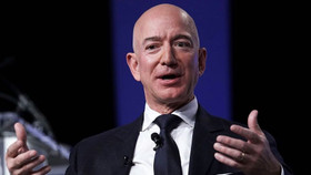 Người giàu nhất thế giới Jeff Bezos bán 3 tỷ USD cổ phiếu Amazon để ủng hộ từ thiện?