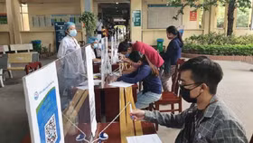 Chiều 3/5, Việt Nam có thêm 10 ca COVID-19 cộng đồng ở Vĩnh Phúc và Hà Nam