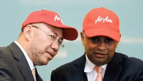 CEO và chủ tịch AirAsia rời ghế điều hành vì cáo buộc hối lộ