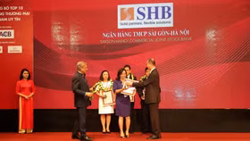 SHB 2 năm liên tiếp vào top 10 ngân hàng uy tín nhất Việt Nam