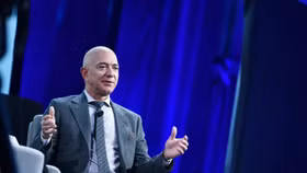 Jeff Bezos: Hoa Kỳ “sẽ gặp rắc rối lớn” nếu ‘Big Tech’ từ bỏ Lầu Năm Góc