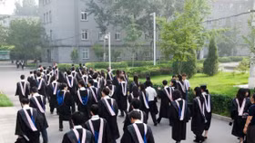 Chiến tranh thương mại khiến thị trường việc làm tại Trung Quốc gặp nhiều áp lực