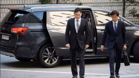 "Thái tử Samsung" xuất hiện tại phiên toà xét xử cáo buộc hối lộ