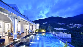 InterContinental Danang Sun Peninsula Resort được vinh danh trong Top 100 khách sạn tốt nhất thế giới