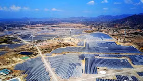 Bộ Công Thương được giao xử lý dứt điểm các vướng mắc tại Nhà máy điện mặt trời Trung Nam Thuận Nam