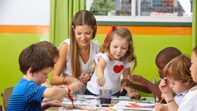 Tiền tiêu vặt của trẻ em Anh tăng nhanh hơn tỷ lệ lạm phát