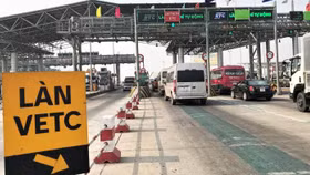 Sau 31/7 nếu không hoàn thành lắp đặt thu phí không dừng sẽ xem xét xả trạm