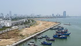 Đà Nẵng đề nghị chủ đầu tư các dự án ven sông Hàn tạm dừng thi công