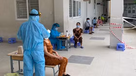 Tối 6/8: Thêm 4.315 ca mắc COVID-19, tổng số mắc trong ngày 8.324 ca