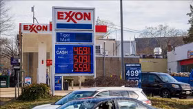 Giá dầu tuần qua có mức giảm mạnh nhất trong hai năm