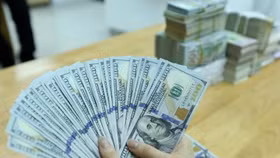 Tỷ giá USD ngày 2/12: Đồng USD lao dốc