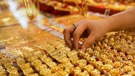 Giá vàng ngày 1/6: Vàng thế giới và trong nước đồng loạt giảm mạnh