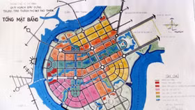 Nhận sai, TP. HCM hứa xem xét lại mức đền bù tại Thủ Thiêm