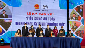 Masan cùng các doanh nghiệp ký cam kết “Tiêu dùng an toàn trong thời kỳ bình thường mới”