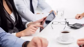 UPCoM sắp đón 6.680 tỷ đồng cùng 2 sắc màu kinh doanh đối lập