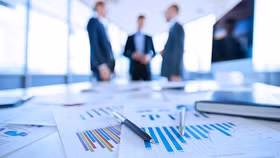 Tiếp tục "làn sóng" giảm mục tiêu kinh doanh năm 2020