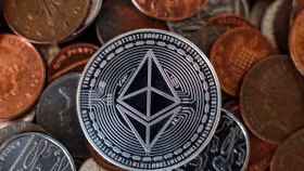 Hacker ăn trộm 600 triệu USD tiền điện tử từ chối nhận thưởng vì đã trả lại tiền