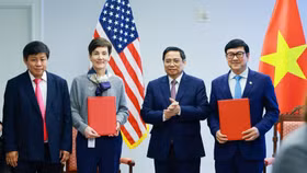 HDBank thực hiện loạt ký kết, tích cực hỗ trợ phát triển bền vững