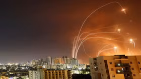 Israel không kích dữ dội Dải Gaza, hơn 200 người Palestine thiệt mạng