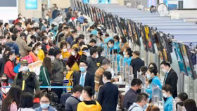 Sân bay Nội Bài đón hơn 422 nghìn khách trong 5 ngày nghỉ lễ 30/4