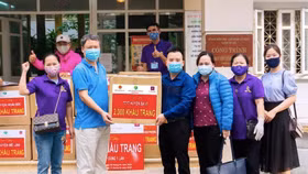 Công ty Quốc Bảo tặng 5 vạn khẩu trang cho các y bác sỹ trên tuyến đầu chống dịch