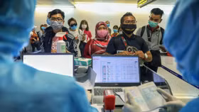 Việt Nam tạm dừng cấp thị thực cho người nước ngoài nhập cảnh từ hôm nay