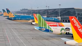 Giá nhiên liệu tăng cao, Cục Hàng không đề xuất nới giá trần vé bay