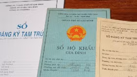 Sổ hộ khẩu chính thức 'khai tử' vào cuối năm 2022