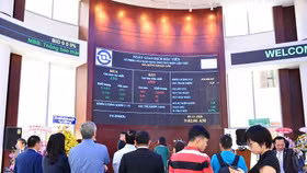 HOSE chính thức lên tiếng về tình trạng quá tải hệ thống và giải pháp khắc phục