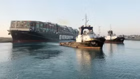 Ever Given thoát cảnh “mắc kẹt”, nhưng hậu quả để lại có thể kéo dài trong nhiều tháng