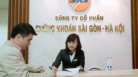 Phó Tổng giám đốc Chứng khoán SHS muốn bán 1,1 triệu cổ phiếu