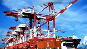 Việt Nam xuất siêu 9,8 tỷ USD trong 5 tháng đầu năm 2023