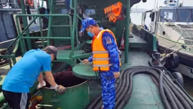 Bắt giữ tàu biển chở lượng lớn dầu DO không rõ nguồn gốc đang trên đường đi tiêu thụ