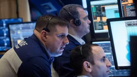 Chứng khoán Mỹ phục hồi sau những phát ngôn của quan chức Fed