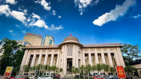 Ưu tiên điều chỉnh room tín dụng cho ngân hàng có lãi suất thấp