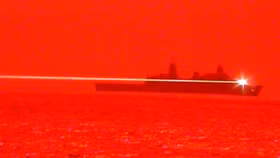 Mỹ thử nghiệm thành công vũ khí laser năng lượng cao (LWSD) trên biển