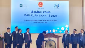 5 giải pháp phát triển thị trường chứng khoán