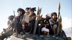 Mỹ di tản các phi công Afghanistan ở Uzbekistan, Taliban thu 6,5 triệu USD tại nhà phó tổng thống Saleh