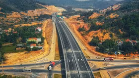 Phấn đấu đến tháng 9 sẽ hoàn thành giải phóng mặt bằng 11 đoạn cao tốc Bắc – Nam