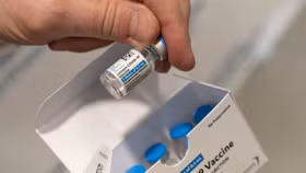 FDA cấp phép cho mũi tiêm vaccine Moderna và J&J bổ sung, kết hợp