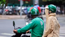 Grab xin lùi thời gian báo cáo Bộ Công Thương việc "phụ thu phí nắng nóng"