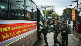 Nhật ký chống dịch Covid-19: “Anh cứ đi đi, ở nhà đã có em lo”